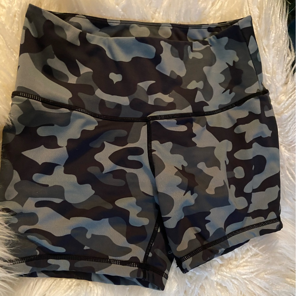 Black and Gray Camouflage Bike Shorts with Elastic Waistband